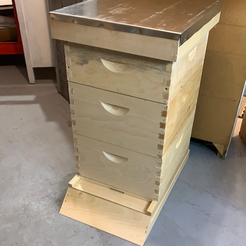 Deluxe Hive Kit (Assembled)